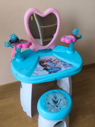 Tocador infantil Frozen con espejo y taburete