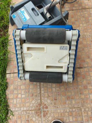 Robot Limpiafondos Classic Piscina