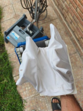 Robot Limpiafondos Classic Piscina