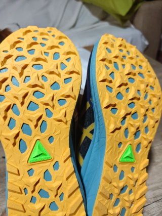 Asics Fuji Lite 4 Talla 42.5