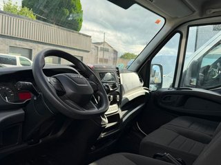 Iveco Daily 35S 16H 3.0 A8 V 4100/H2 16 M3 (2023)