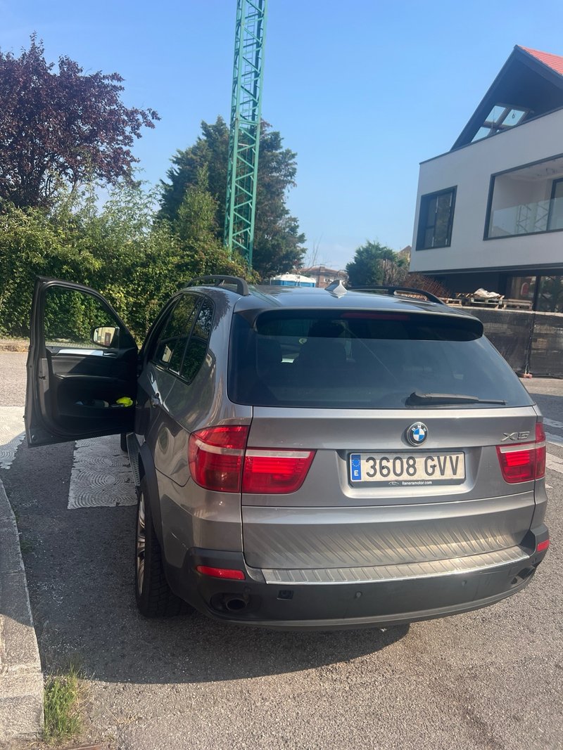 BMW X5 2008 E70 - foto 1