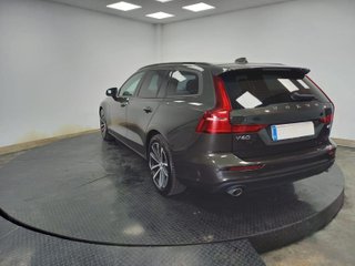 VOLVO V60 familiar 2.0 B4 (D) Momentum Auto
