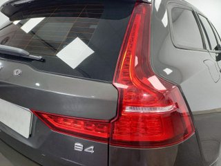 VOLVO V60 familiar 2.0 B4 (D) Momentum Auto