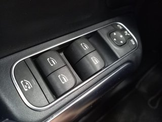 MERCEDES CLASE GLA 250 E 220 CV