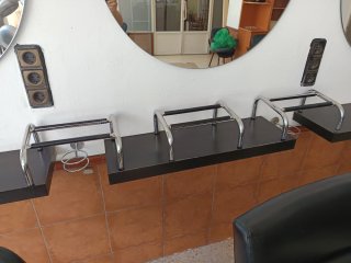 Mobiliario Peluquería: 2 Sillones y Lavacabezas