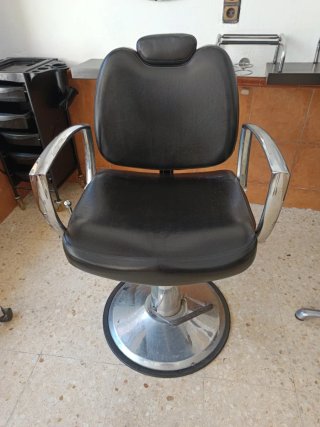 Mobiliario Peluquería: 2 Sillones y Lavacabezas
