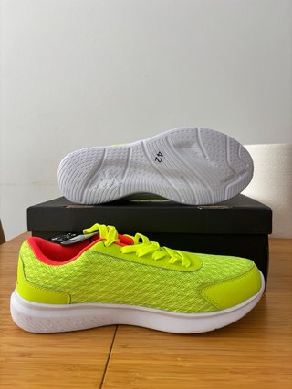 Zapatillas Deportivas Verdes y Naranjas