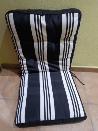 Cuatro Cojines para sillas exterior rayas