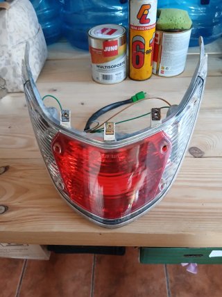 Faro trasero Kymco Agility 125cc 2012