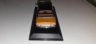 Coleccion coches escala 1 43 Chrysler 180