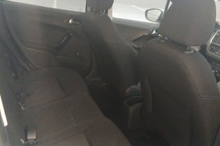 Peugeot 208 5P Signature 1.2L PureTech 60KW (82CV)