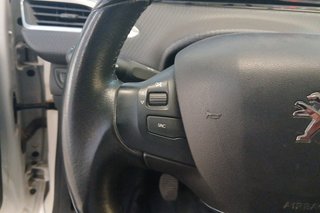 Peugeot 208 5P Signature 1.2L PureTech 60KW (82CV)