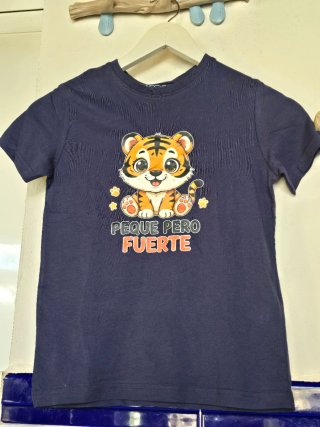 Camiseta infantil Inextenso con dibujo