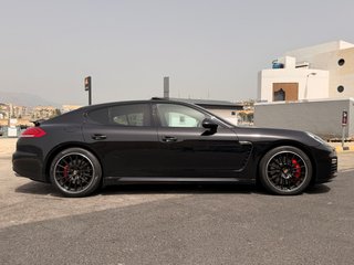 Porsche Panamera Turbo Executive Edición limitada