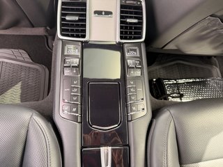 Porsche Panamera Turbo Executive Edición limitada