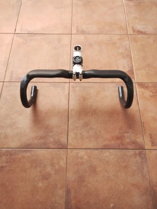 Manillar y potencia carbono bici carretera