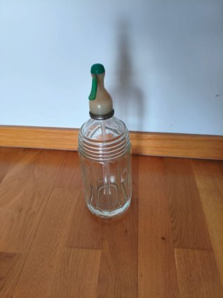 Sifón antiguo de vidrio