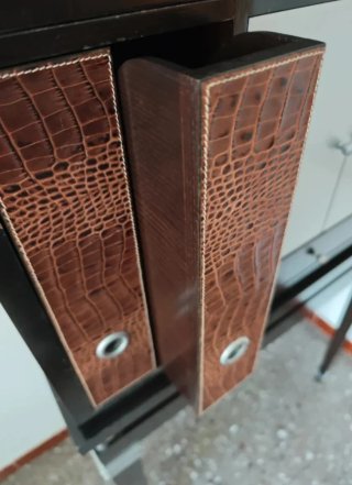 Bargueño madera y metal