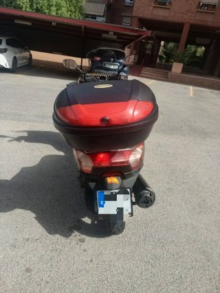 Kymco Superdink 125CC Maxi Scooter