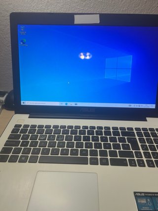Portátil Asus F553M Blanco