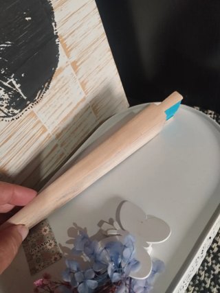 Abanico de madera pintado en tonos  azules