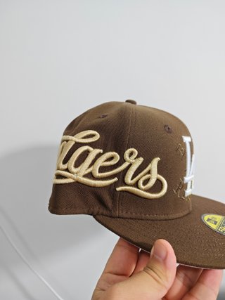 Gorra New Era 7 1/4 LA Dodgers Marrón y Dorada