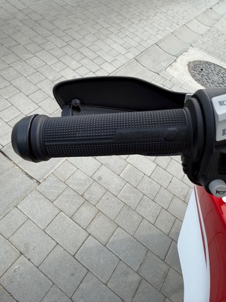 Ducati Hypermotard 950