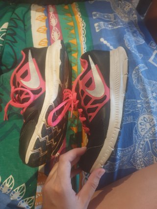 Zapatillas Nike Negras y Rosas Talla 35.5