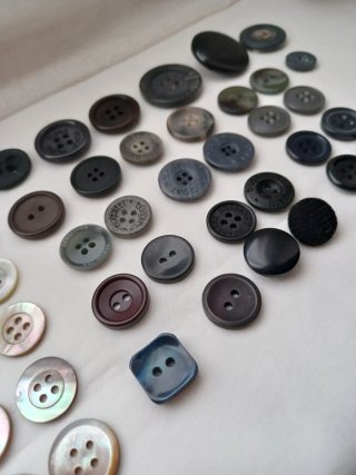 Bottoni madreperla naturale e multicolore