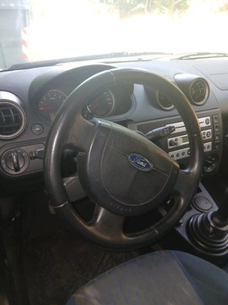 Ford Fiesta 2004