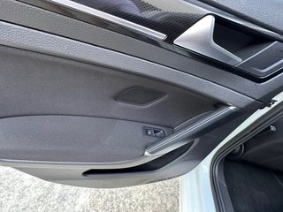 Volkswagen Golf Rline