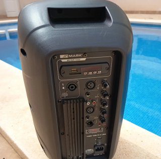 Altavoz autoamplificado MARK con bluetooth