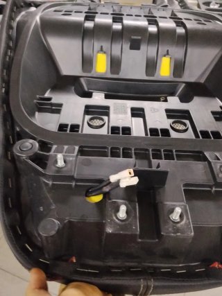 Asiento Confort Shad TMAX