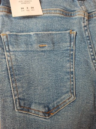 Zara Vaqueros Flare High Rise Talla 34