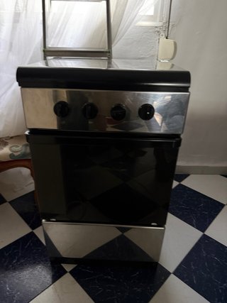 Cocina de gas 3 fuegos con horno