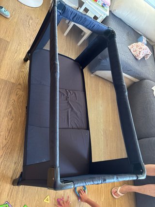 Cuna de viaje plegable