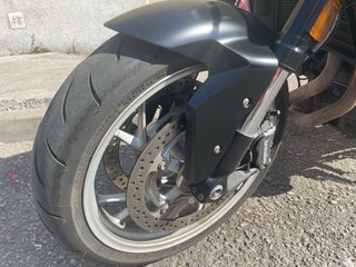 BMW F 900 R Negra/Gris