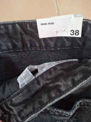 Shorts vaqueros Zara high rise negros talla 38