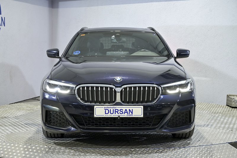 BMW Serie 5 2021, foto 2