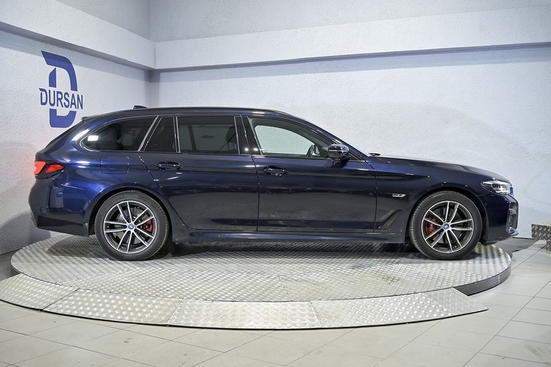 BMW Serie 5 2021, foto 19