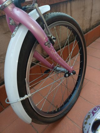 Bici bambina rosa con cestino