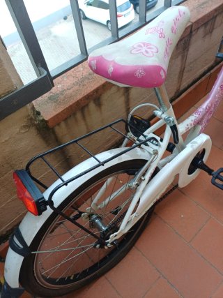 Bici bambina rosa con cestino