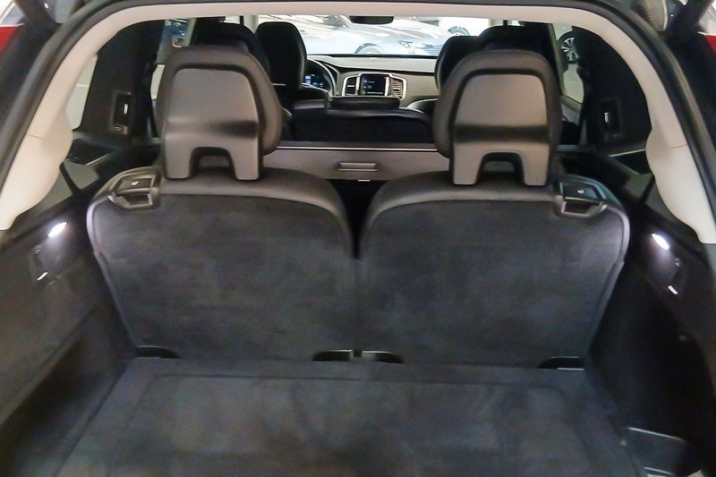 Volvo XC90 2022, foto 11
