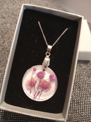 Collares resina flor natural y marinos