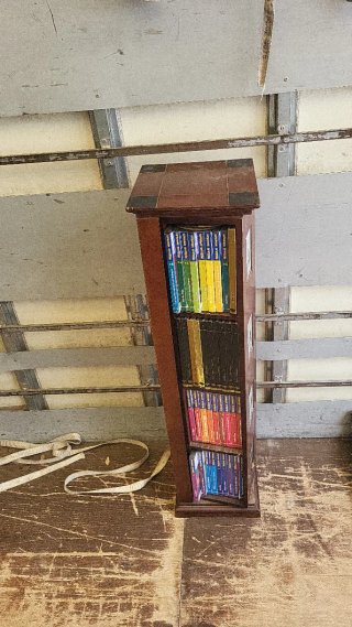 Porta CDs/DVDs madera con pelis
