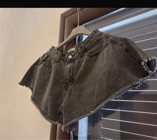 Pantaloncino corto donna grigio