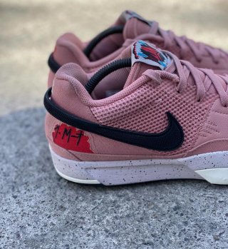 Nike Ja 1 Bite Rosa y Negro