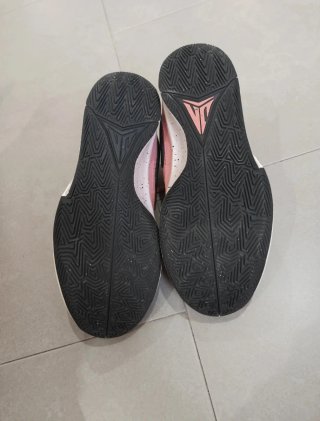 Nike Ja 1 Bite Rosa y Negro