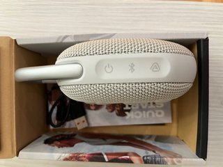 JBL CLIP 5 Blanco